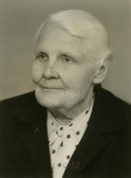 KKE 4610.jpg - Fot. Portret. Konstancja Sawicka ( z domu Jarzynowska) – siostra Karola Jarzynowskiego, Polska, lata 50-te XX wieku.